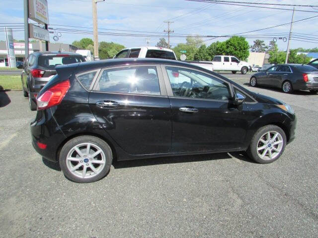 Used 2019 Ford Fiesta SE w/ Equipment Group 201A FWD image 8