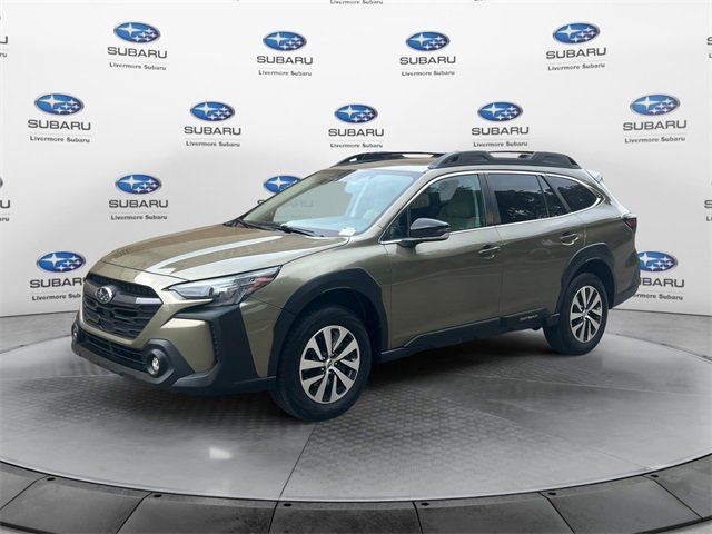 Used 2023 Subaru Outback Premium image 8