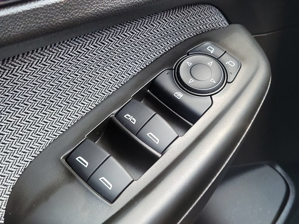 Used 2023 Chevrolet TrailBlazer LT FWD image 15