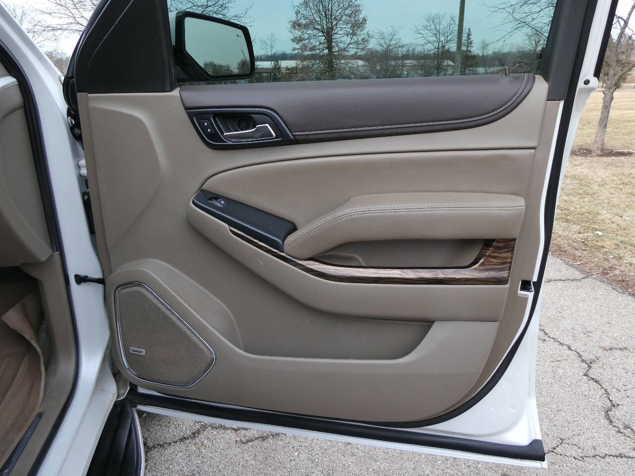 Used 2019 GMC Yukon XL SLT w/ Premium Edition AWD/4WD image 34