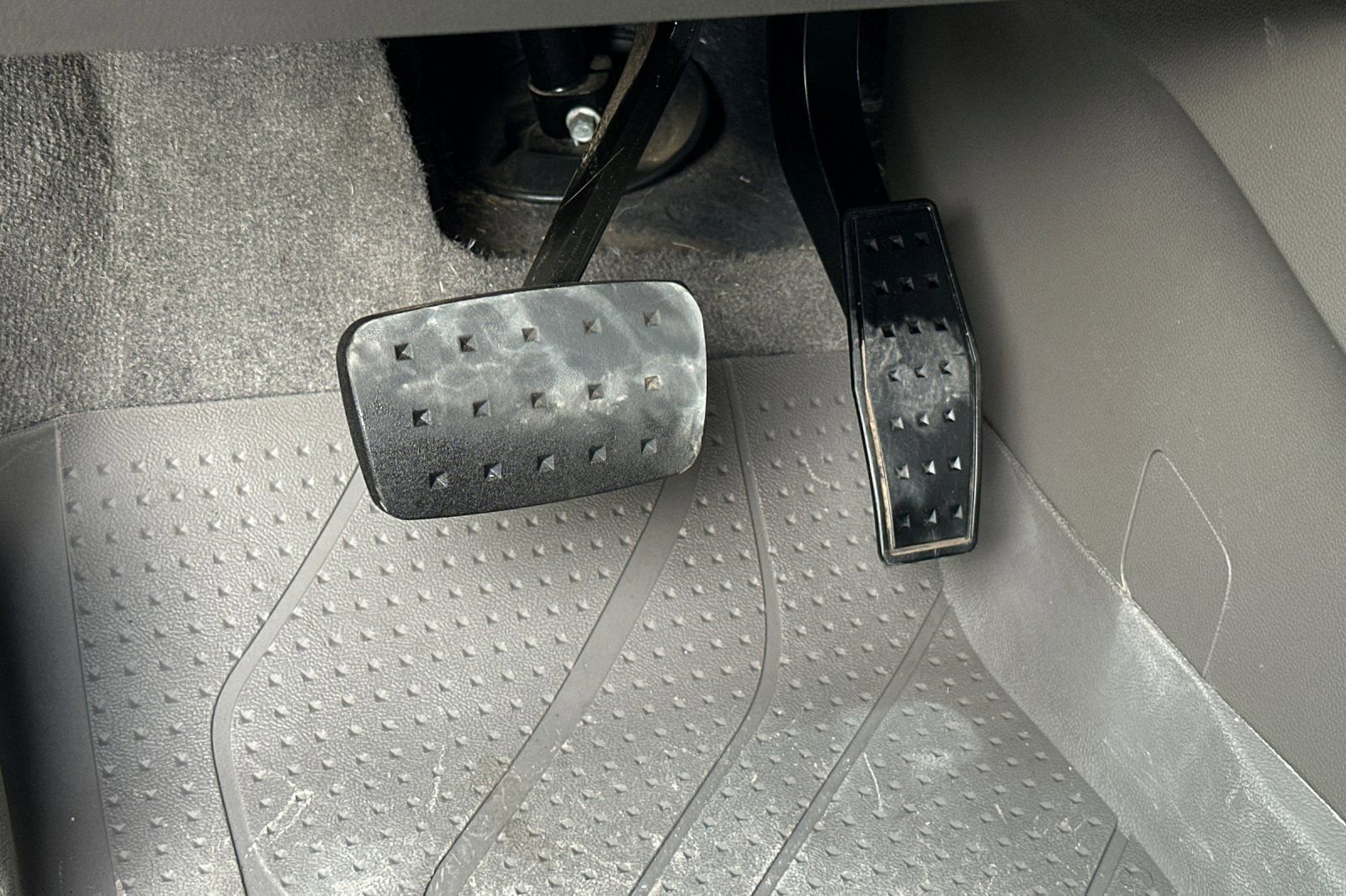 Used 2021 Chevrolet Traverse Premier w/ LPO, Floor Liner Package image 44