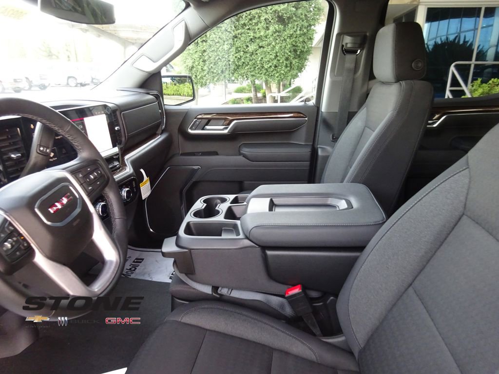 Used 2026 GMC Sierra 1500 Elevation image 14