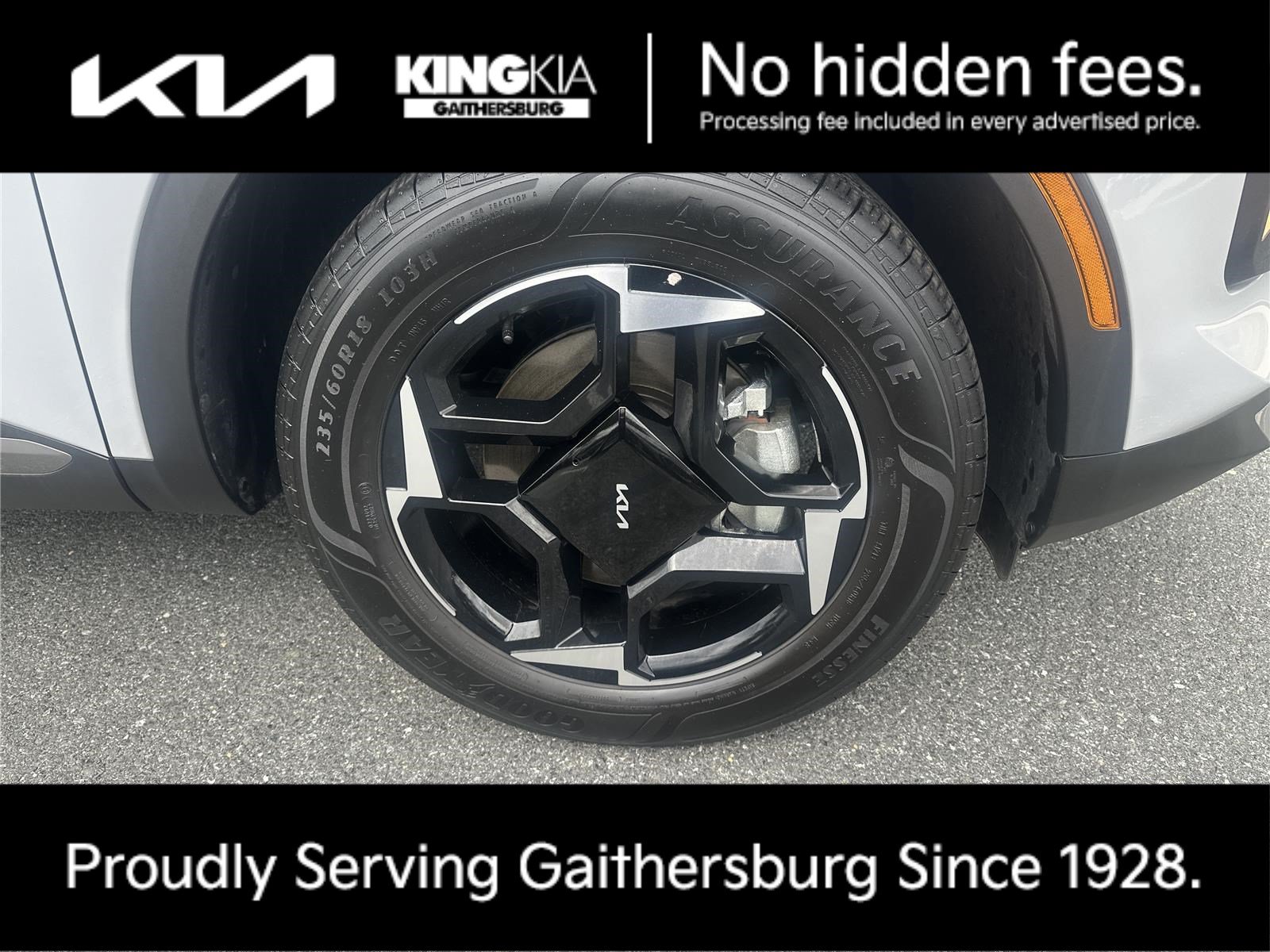 Certified 2026 Kia Sportage EX AWD/4WD image 9