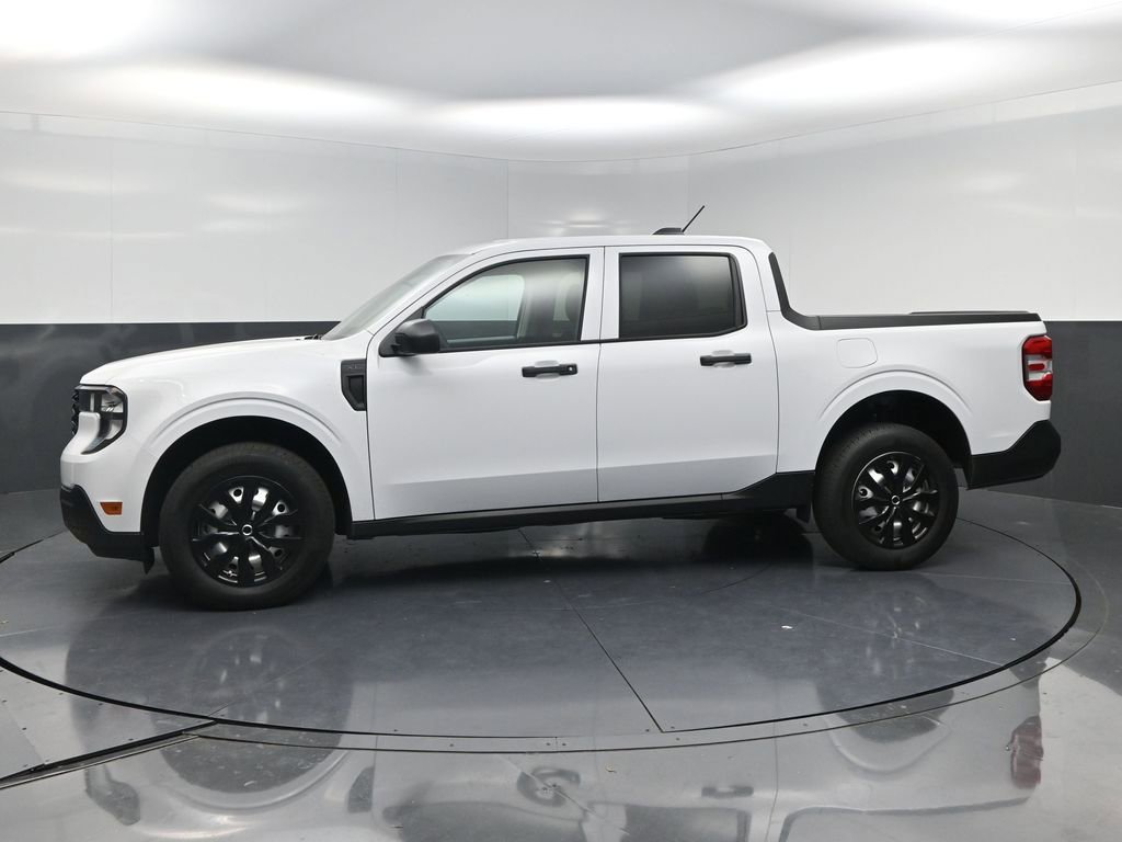 Used 2025 Ford Maverick XL FWD image 3