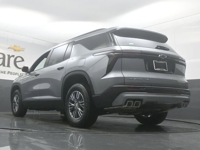 New 2026 Chevrolet Traverse LT w/ Driver Confidence Package AWD/4WD image 5