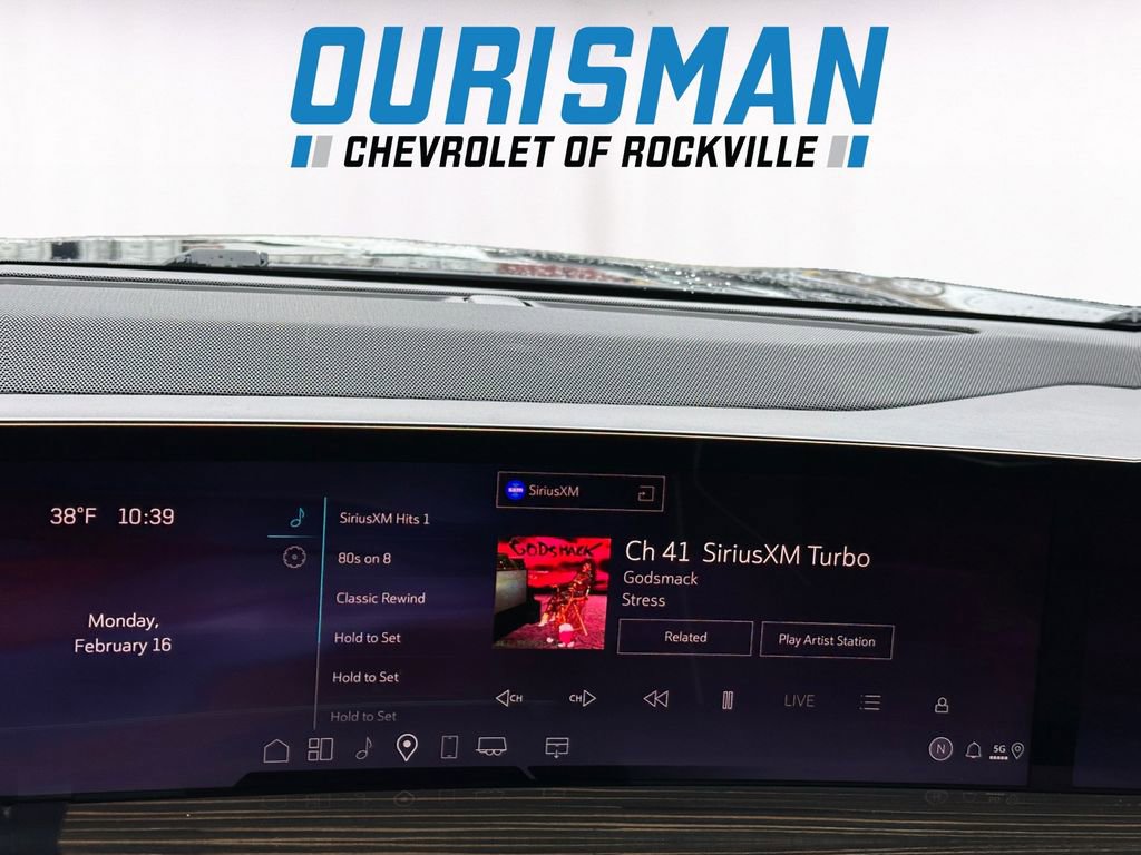 Used 2025 Cadillac Escalade Premium Luxury image 14