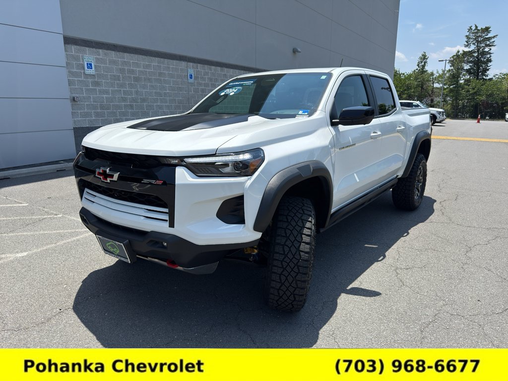 Certified 2024 Chevrolet Colorado ZR2 w/ ZR2 Convenience Package III AWD/4WD image 3