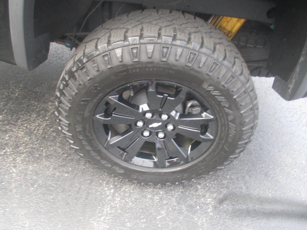 Used 2022 Chevrolet Colorado ZR2 w/ ZR2 Midnight Special Edition image 35