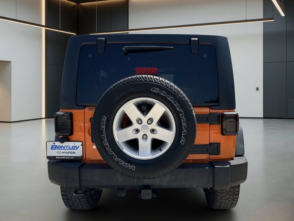 Used 2012 Jeep Wrangler Unlimited Sport AWD/4WD image 5
