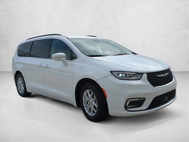Used 2022 Chrysler Pacifica Touring-L FWD image 3
