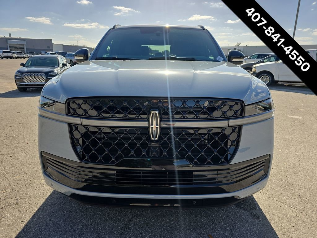 New 2026 Lincoln Navigator Reserve image 8