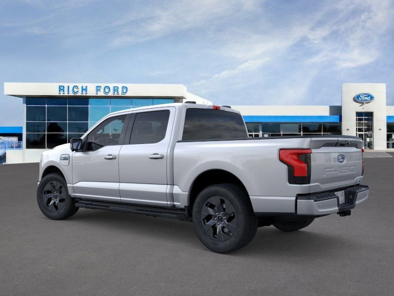 New 2025 Ford F150 Lightning Flash AWD/4WD image 4