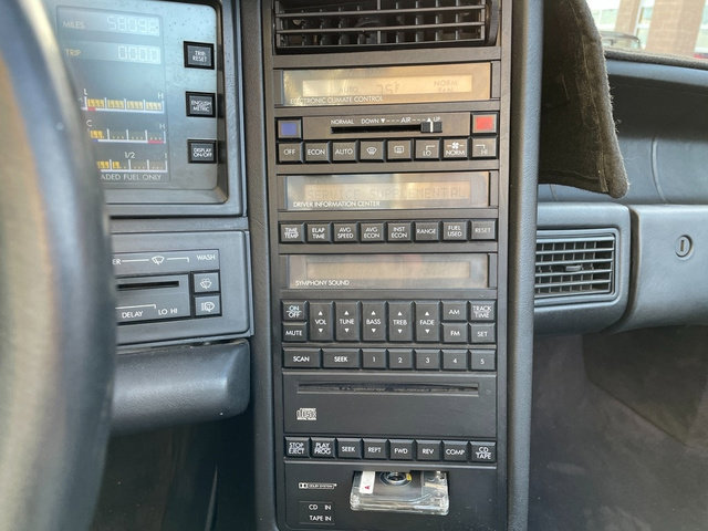 Used 1991 Cadillac Allante image 40