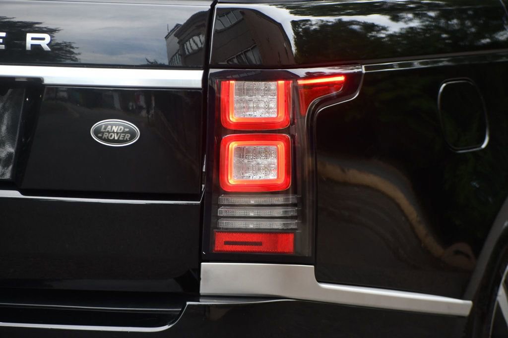 Used 2017 Land Rover Range Rover Long Wheelbase Autobiography image 11