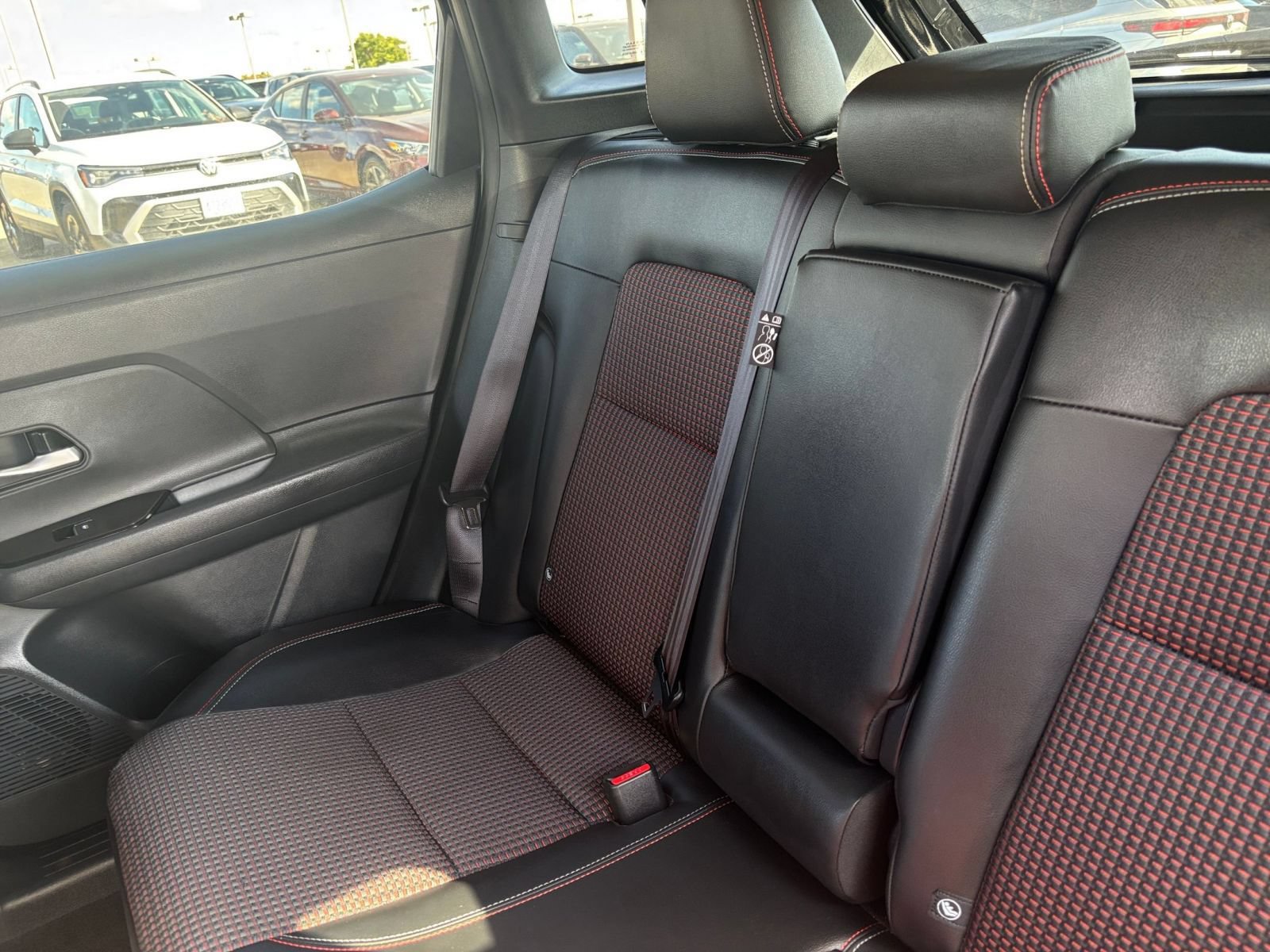 Used 2026 Nissan Kicks SR AWD/4WD image 39