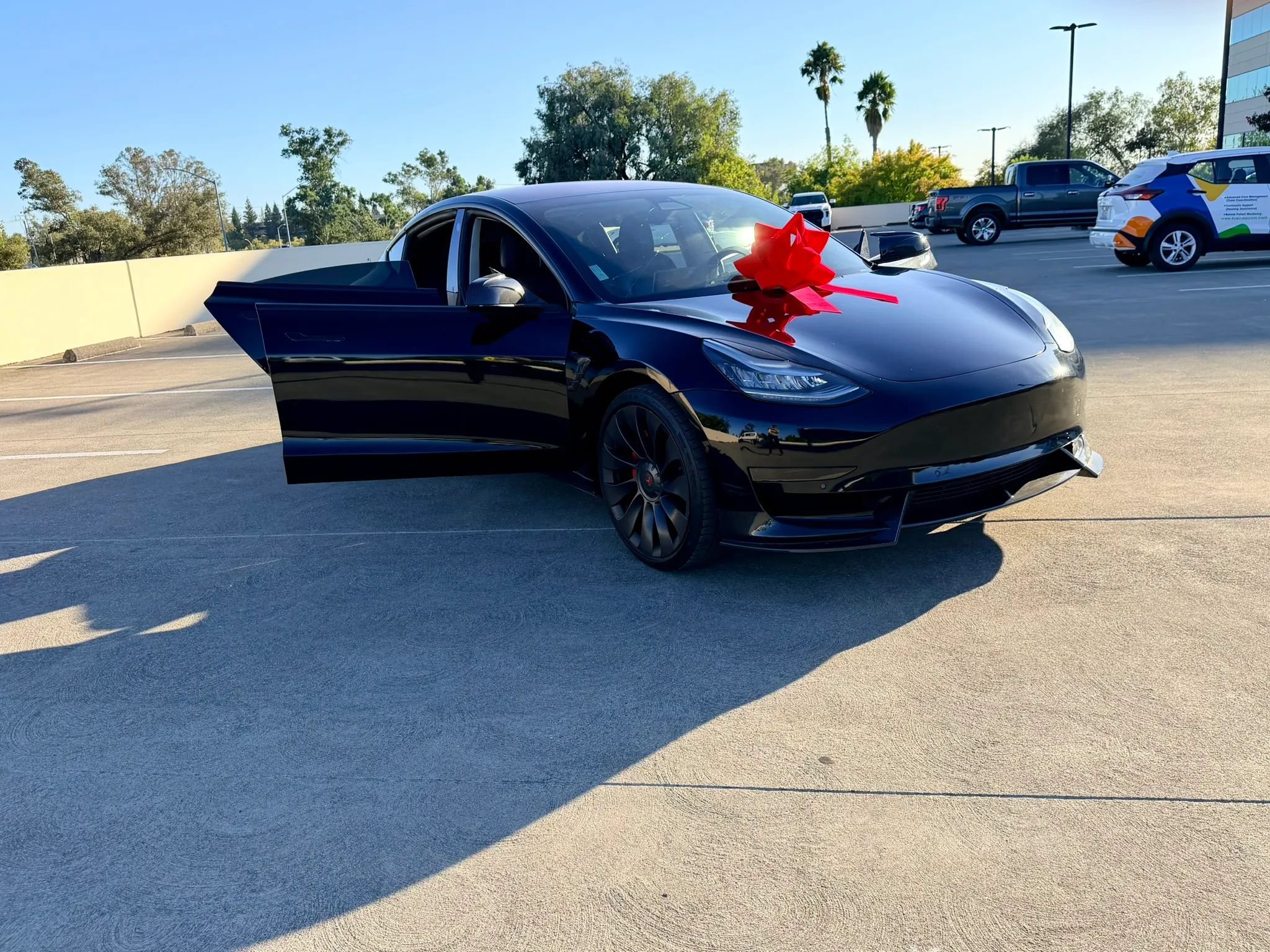 Used 2018 Tesla Model 3 Mid Range RWD image 40