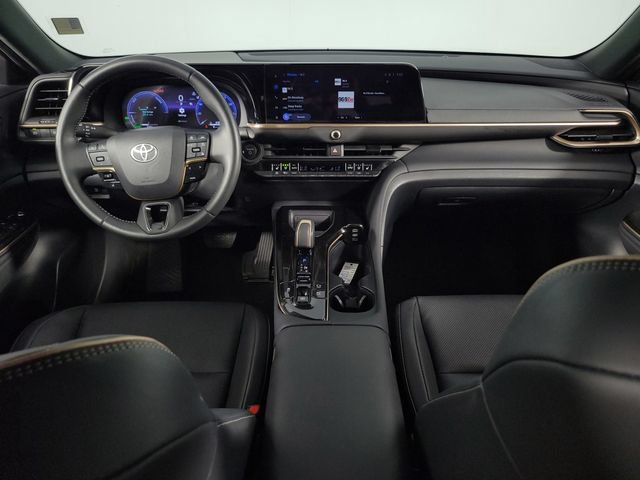 Used 2026 Toyota Crown AWD/4WD image 25