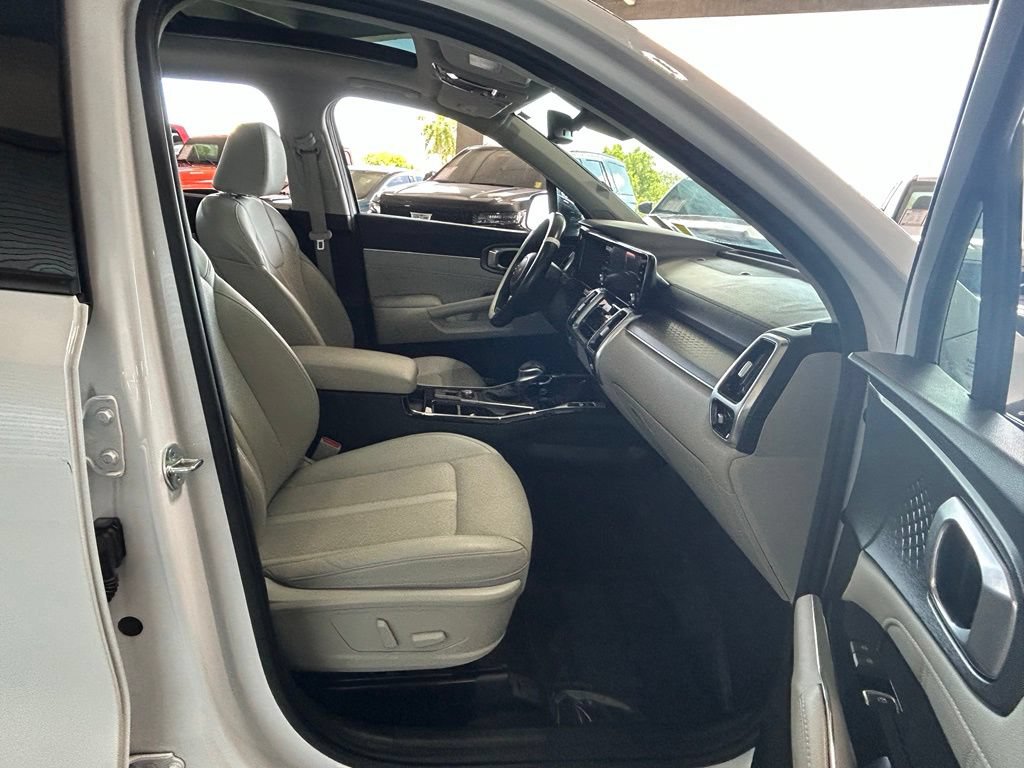 Used 2023 Kia Sorento SX FWD image 40