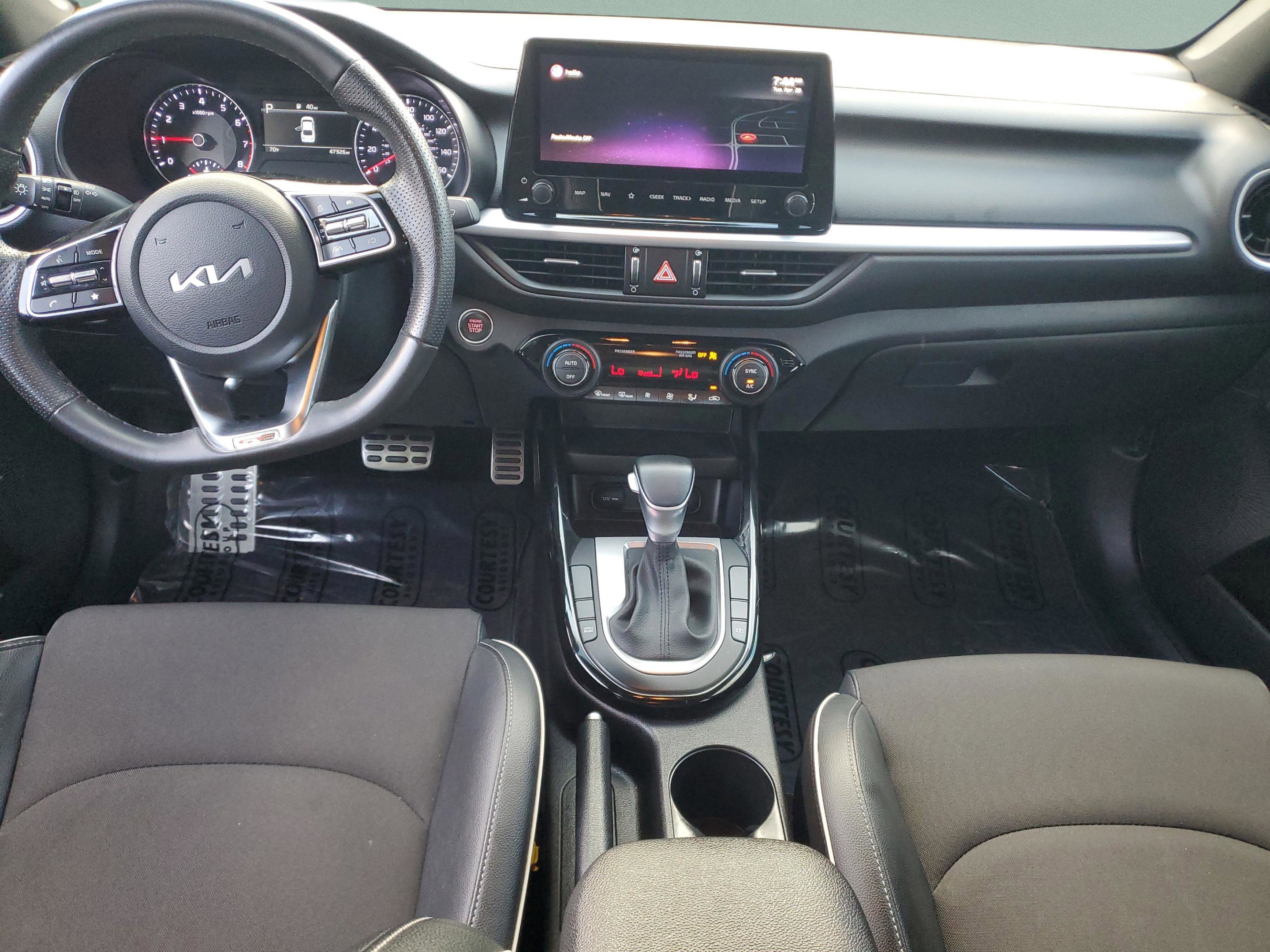 Certified 2022 Kia Forte GT-Line FWD image 11