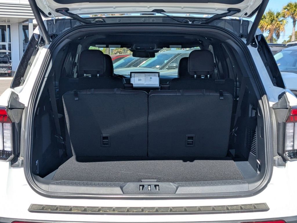 New 2026 Ford Explorer Platinum AWD/4WD image 13