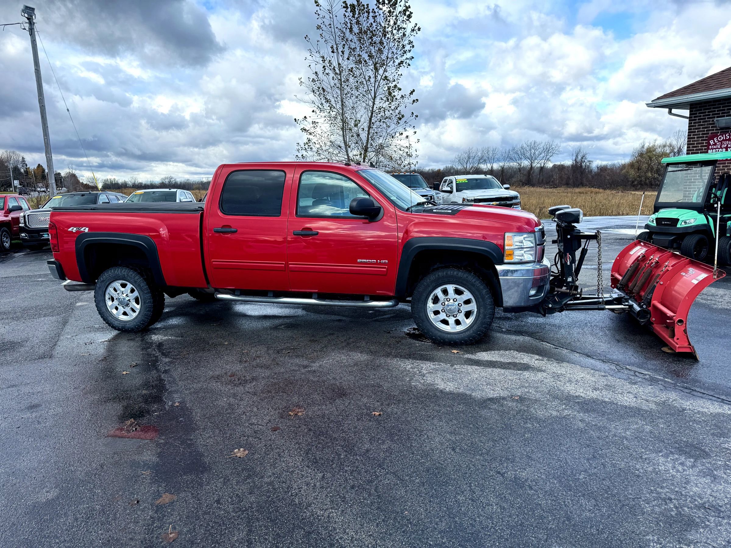 Used 2012 Chevrolet Silverado 2500 LT w/ Interior Plus Package image 4