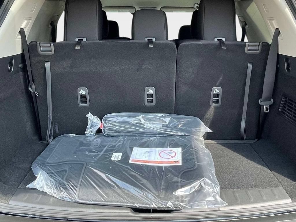 New 2026 Nissan Pathfinder SV AWD/4WD image 11