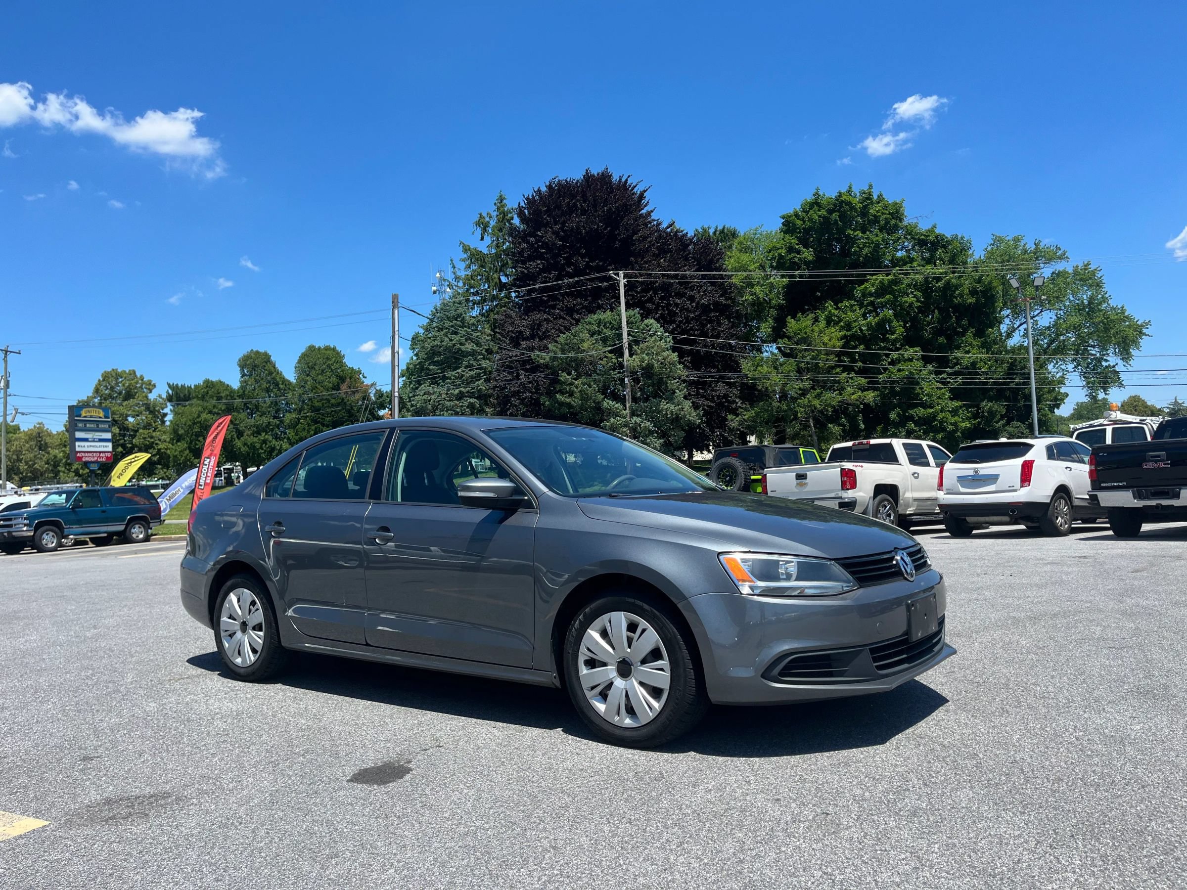 Used 2011 Volkswagen Jetta SE FWD image 6