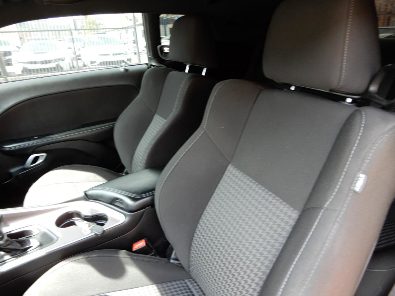 Used 2022 Dodge Challenger GT AWD/4WD image 11