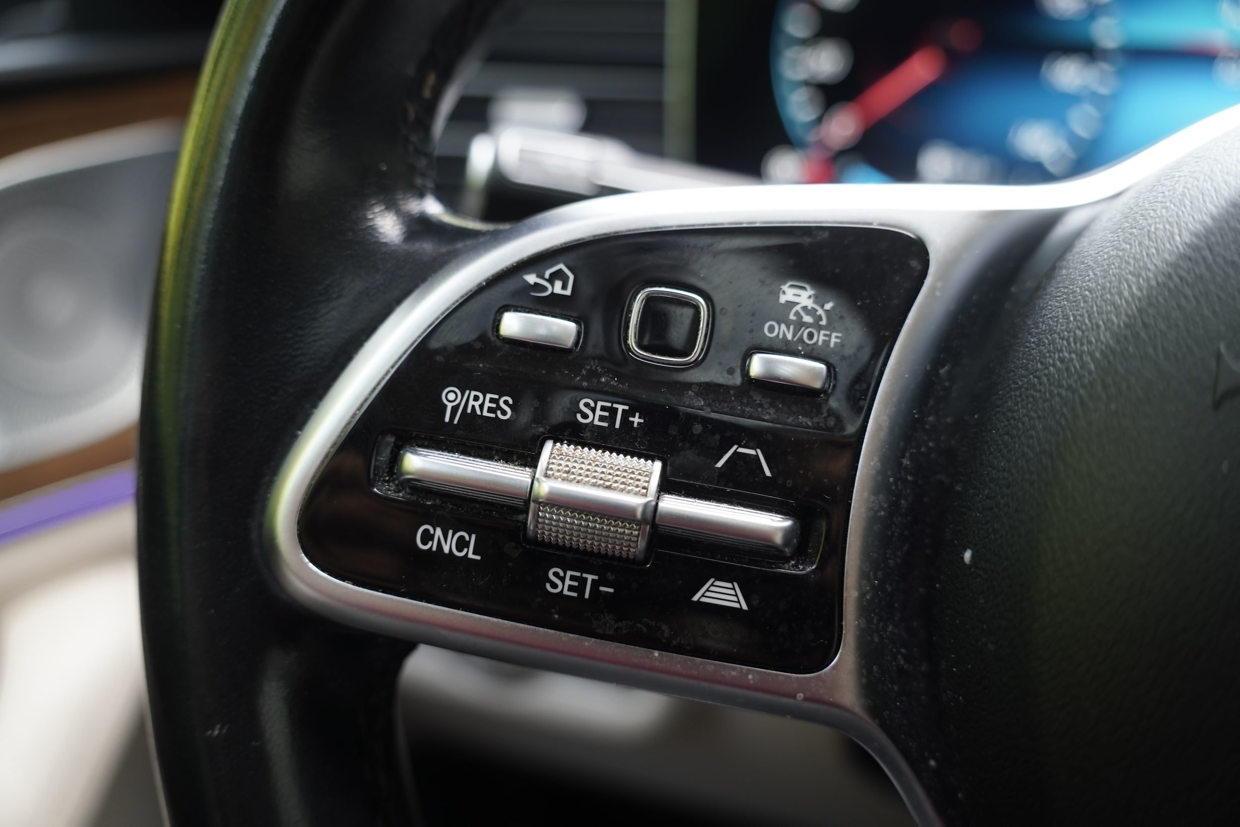 Used 2021 Mercedes-Benz GLS 450 4MATIC image 19
