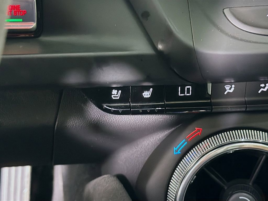 Used 2018 Chevrolet Camaro ZL1 RWD image 25