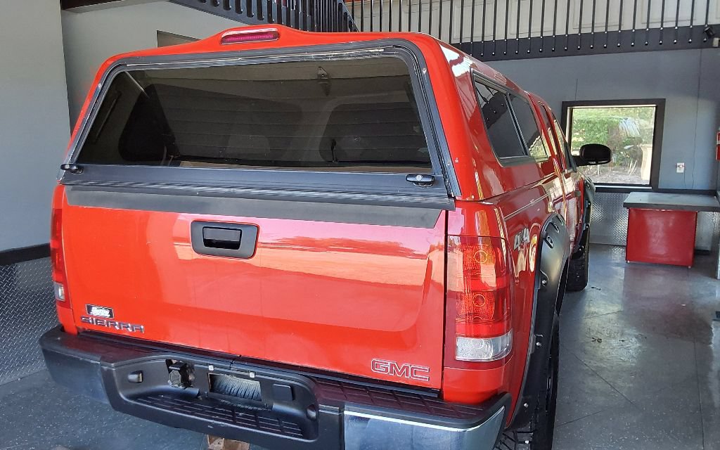 Used 2008 GMC Sierra 1500 W/T w/ Work Truck Preferred Package AWD/4WD image 7