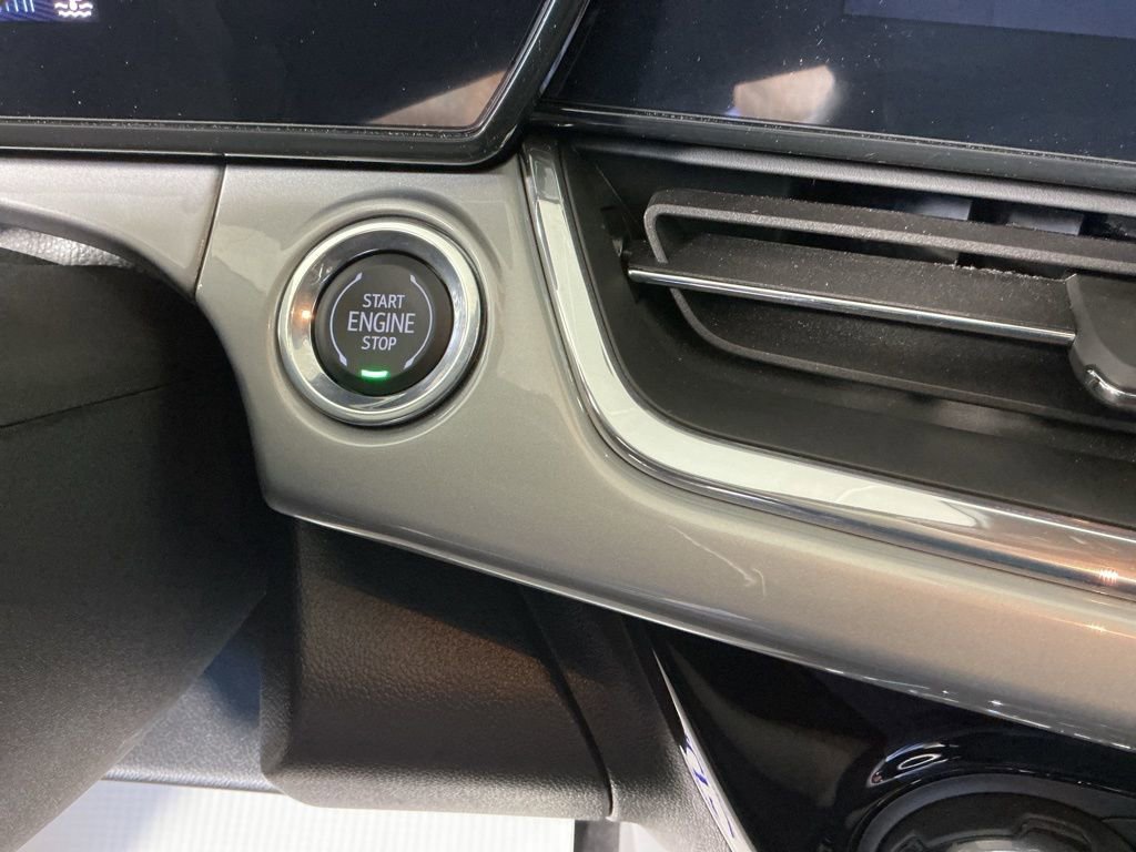 Used 2025 Chevrolet Trax LT w/ Driver Confidence Package image 17