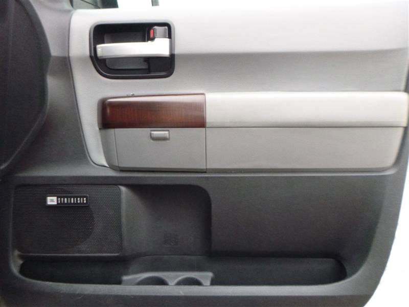 Used 2014 Toyota Sequoia Platinum AWD/4WD image 23