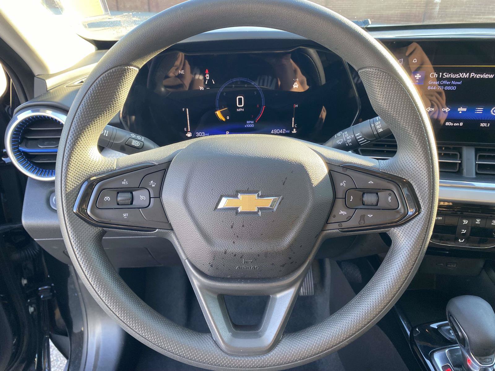 Used 2025 Chevrolet Trax LT FWD image 26