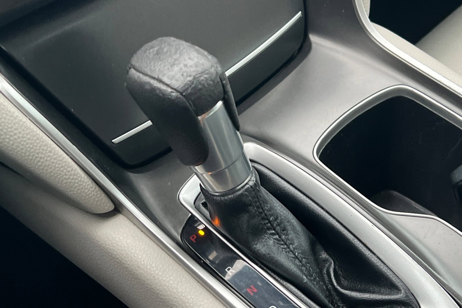 Used 2018 Honda Accord LX image 17