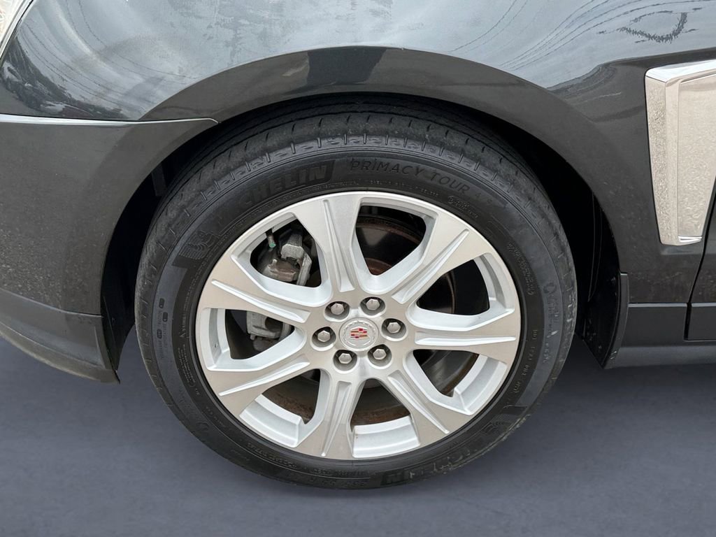 Used 2016 Cadillac SRX Performance w/ Driver Awareness Package image 9