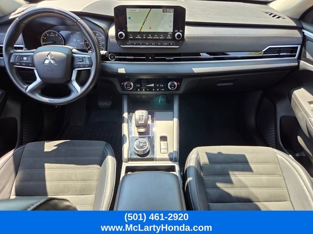 Used 2024 Mitsubishi Outlander SE FWD image 15