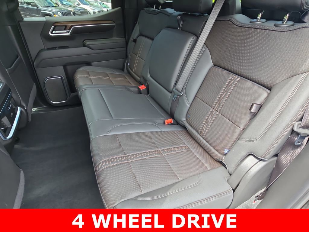 Used 2024 Chevrolet Silverado 1500 High Country w/ High Country Premium Package image 13