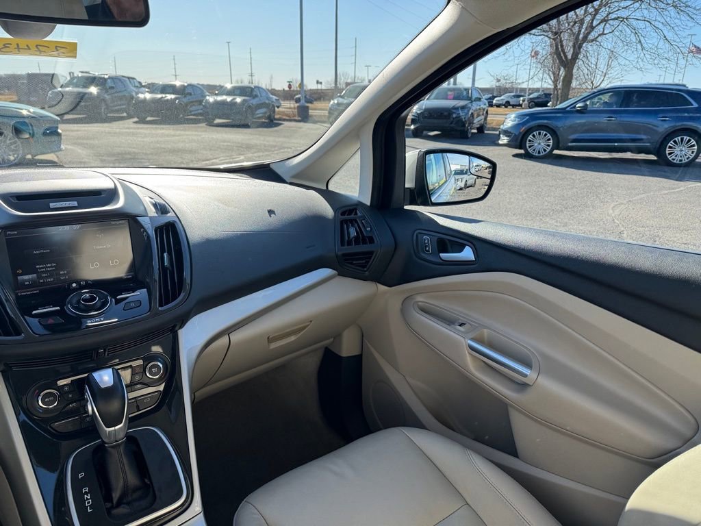 Used 2015 Ford C-MAX Energi SEL w/ Equipment Group 302A image 21