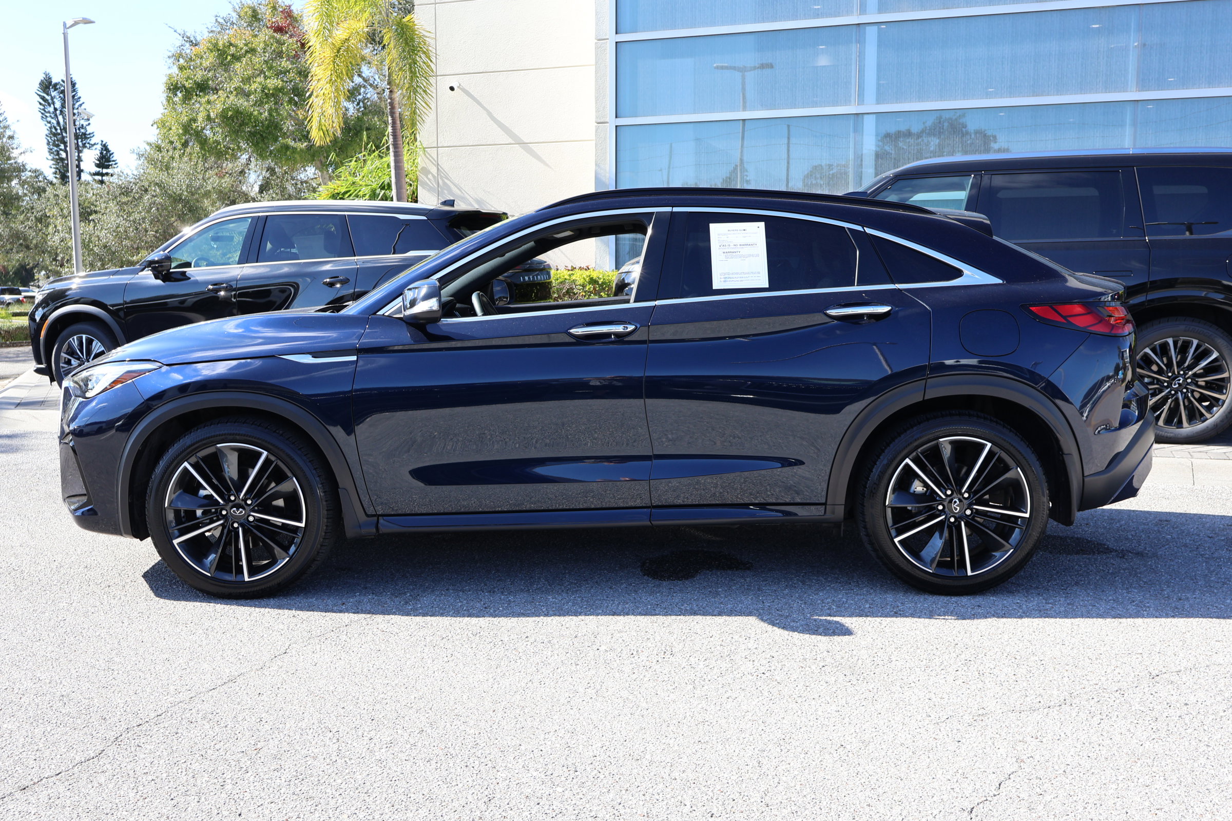 Certified 2023 INFINITI QX55 Essential image 6