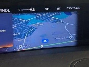 Used 2025 Lincoln Nautilus Premier image 3