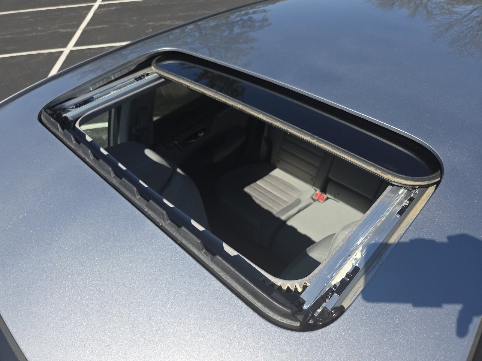 Used 2020 Honda CR-V EX image 3