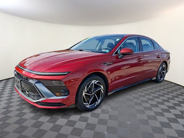 Used 2024 Hyundai Sonata SEL w/ Convenience Package FWD image 3