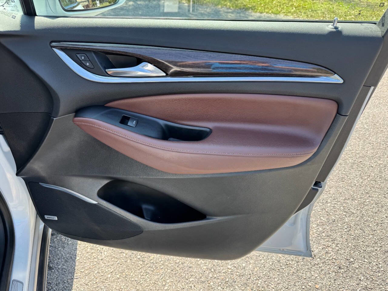 Used 2018 Buick Enclave Avenir w/ Avenir Technology Package image 49