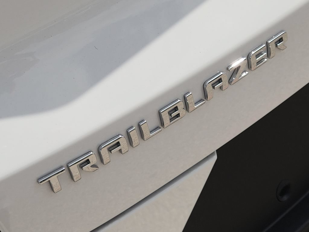 New 2026 Chevrolet TrailBlazer LS w/ LS Convenience Package FWD image 7