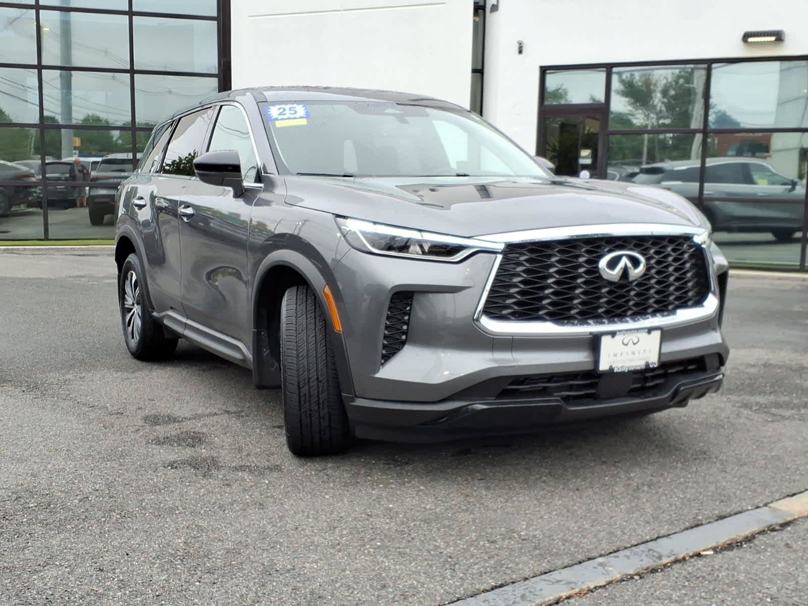 Certified 2025 INFINITI QX60 Pure AWD/4WD image 3