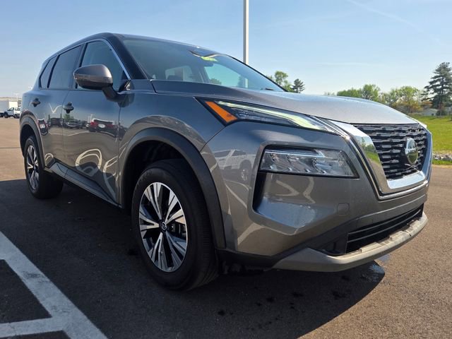 Used 2021 Nissan Rogue SV FWD image 1