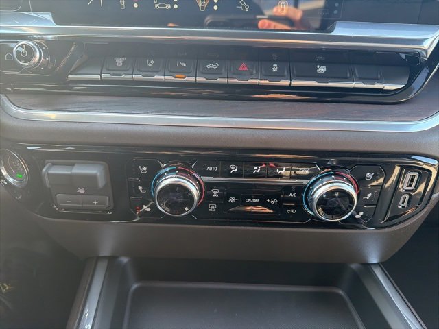 New 2026 GMC Sierra 3500 SLT w/ SLT Convenience Package image 26