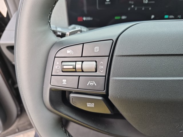 New 2025 Kia EV6 Light w/ Light LR Technology Package AWD/4WD image 16