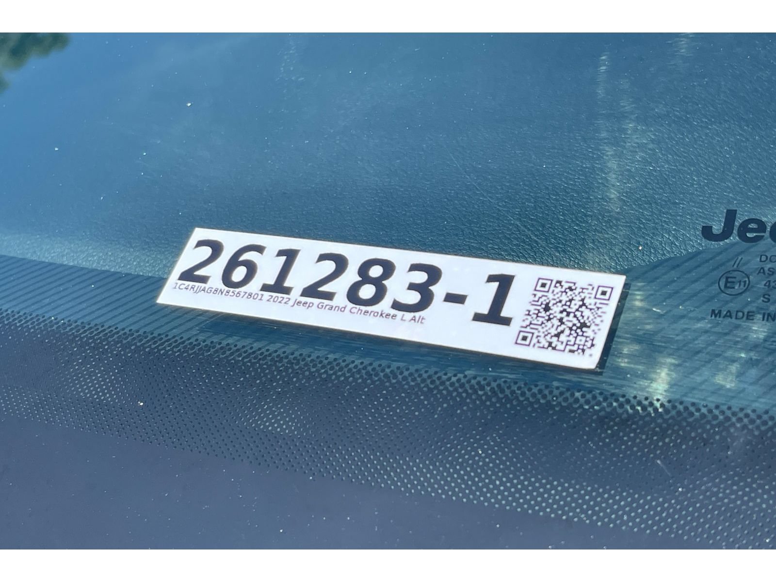 Used 2022 Jeep Grand Cherokee L Laredo RWD image 54